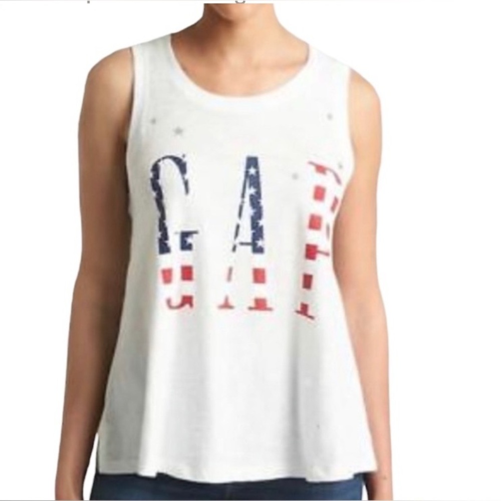 GAP TEE
